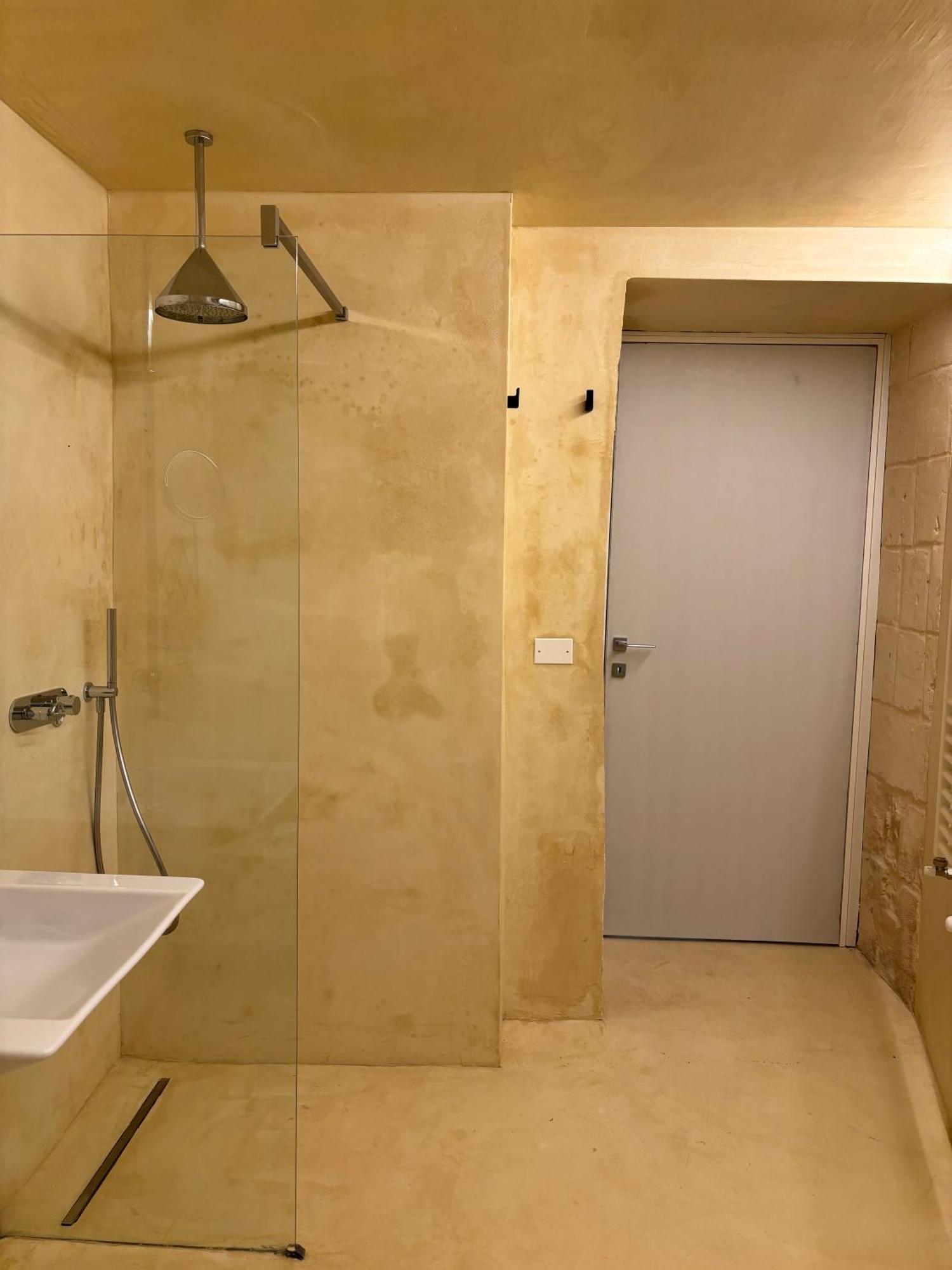 Alora Boutique Suites 레체 외부 사진