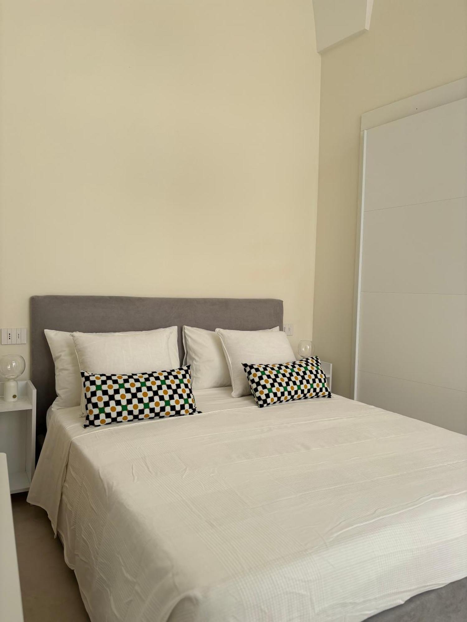 Alora Boutique Suites 레체 외부 사진