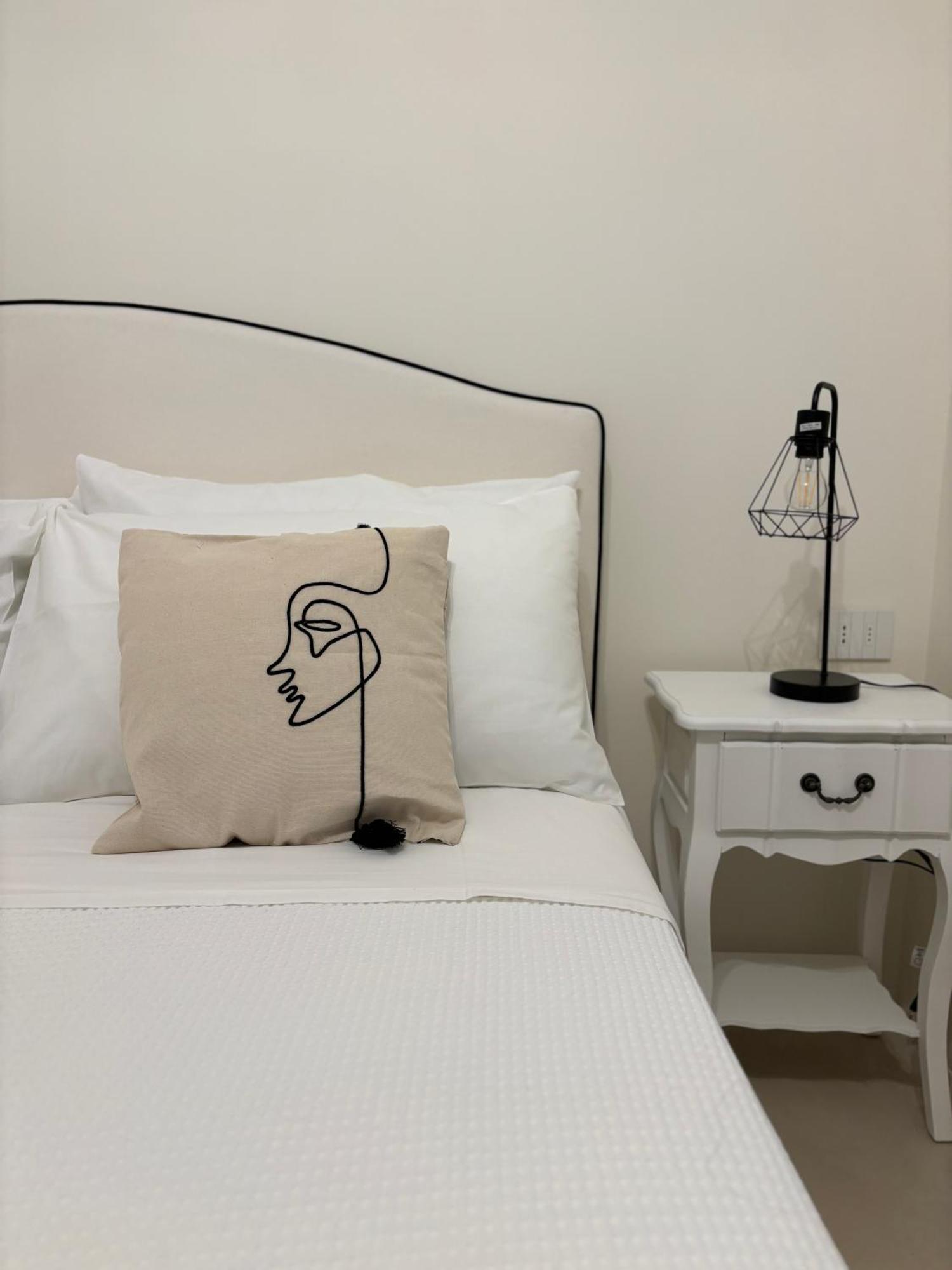 Alora Boutique Suites 레체 외부 사진